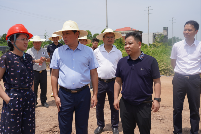 沅江市委書記楊智勇調(diào)研沅江機制砂和砂石集散中心建設項目
