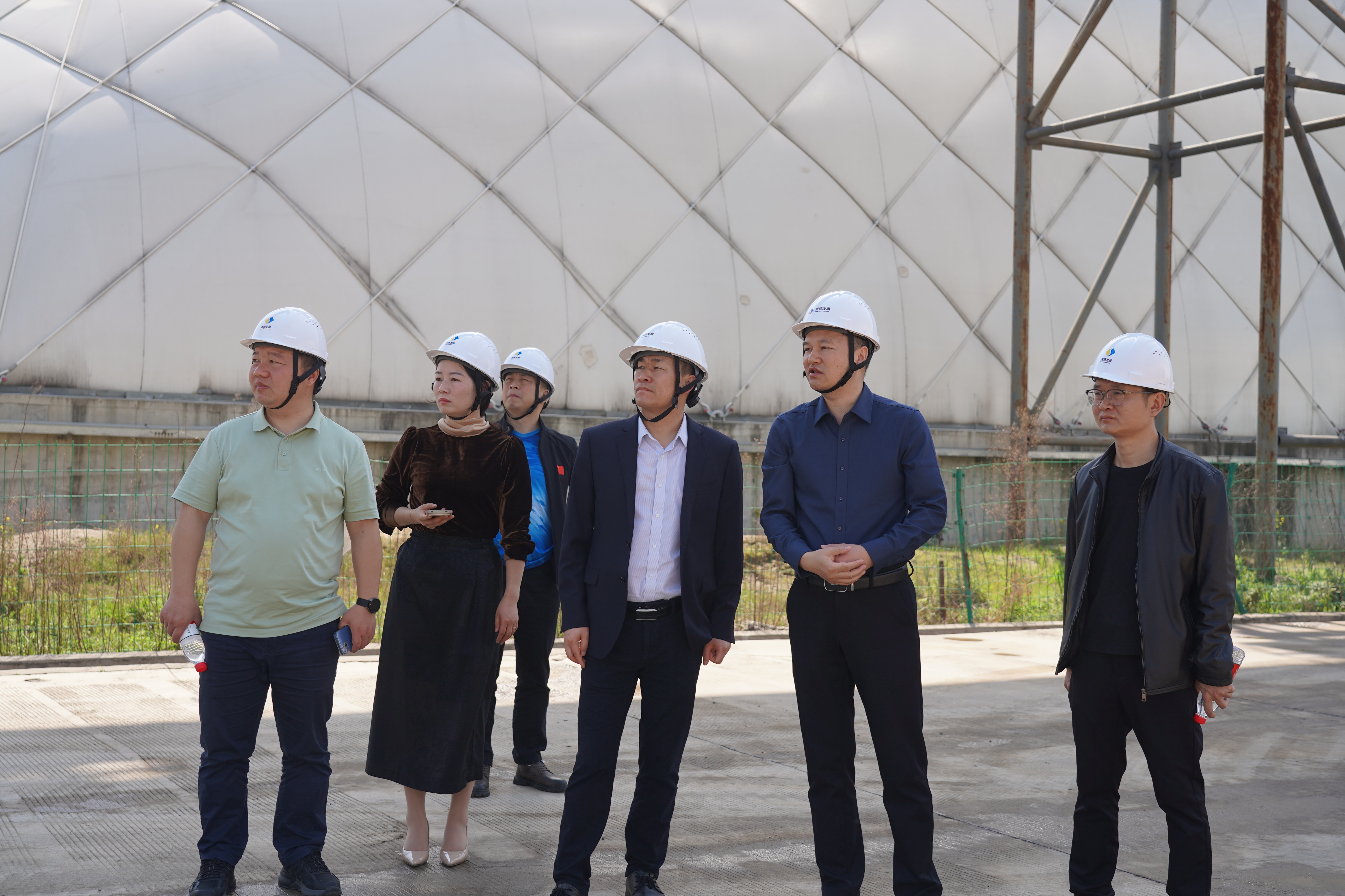 沅江市副市長謝貴調研湖南發(fā)展機制砂和砂石集散中心項目